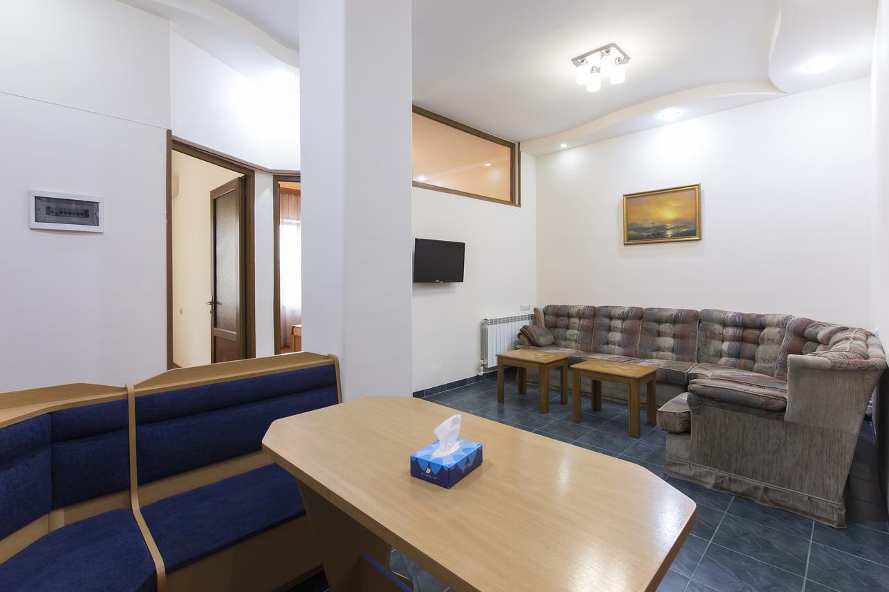 Umba Apartment N1 - 2 Bedrooms Єреван Екстер'єр фото